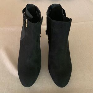 DexFlex Comfort black ankle boots size 10